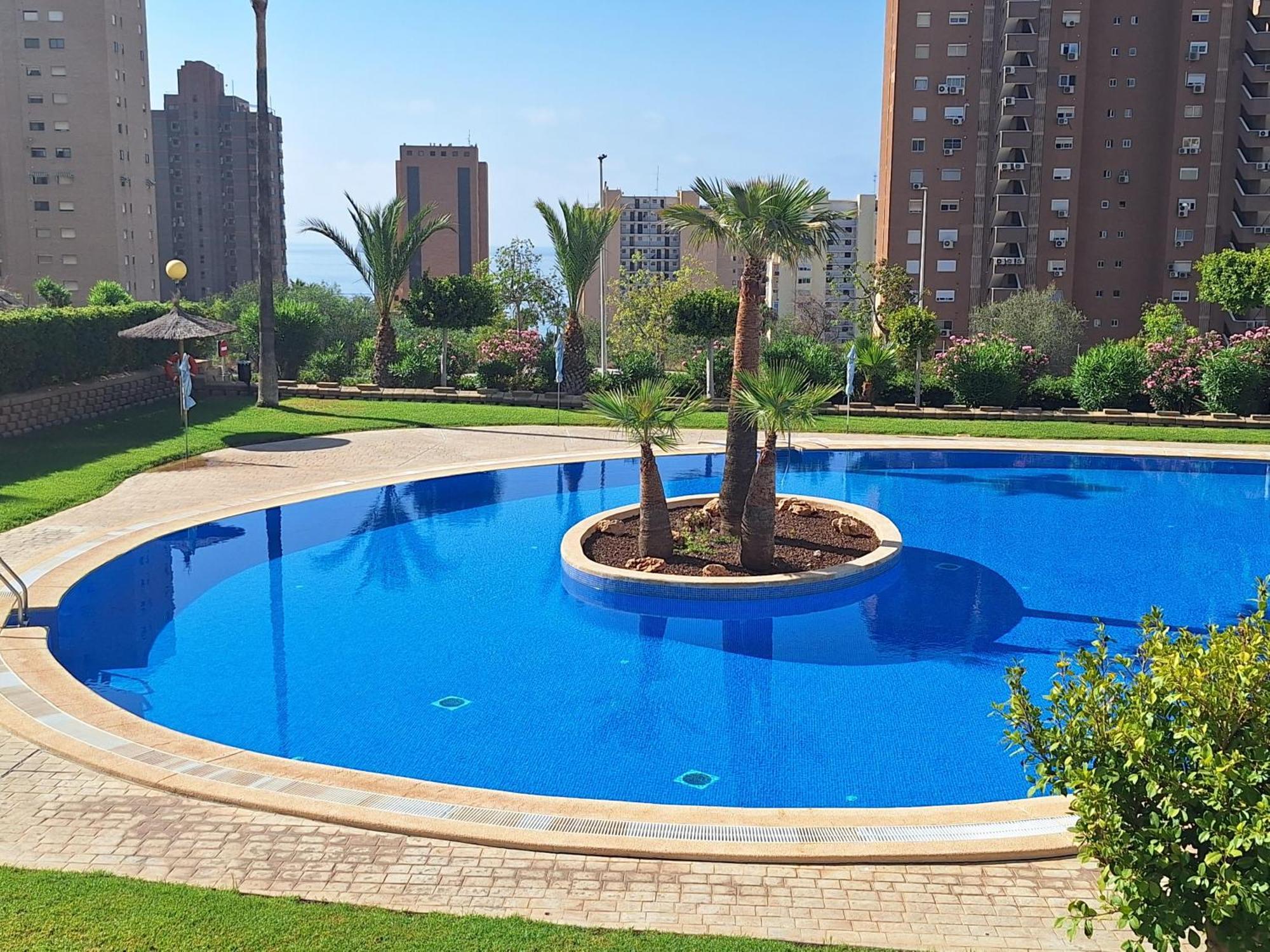 Las Marinas, Apartamento Muy Amplio Cerca De La Playa Apartman Benidorm Kültér fotó
