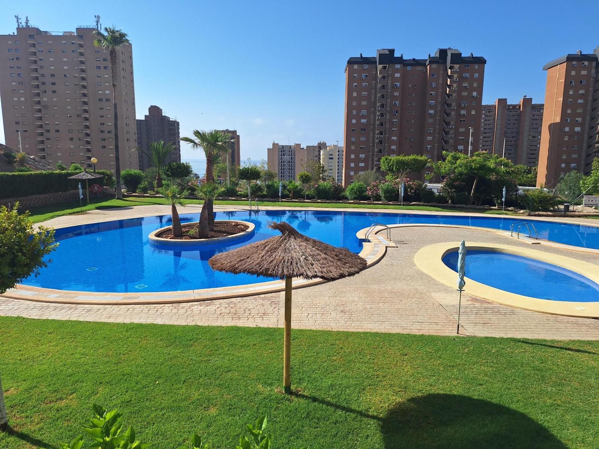 Las Marinas, Apartamento Muy Amplio Cerca De La Playa Apartman Benidorm Kültér fotó